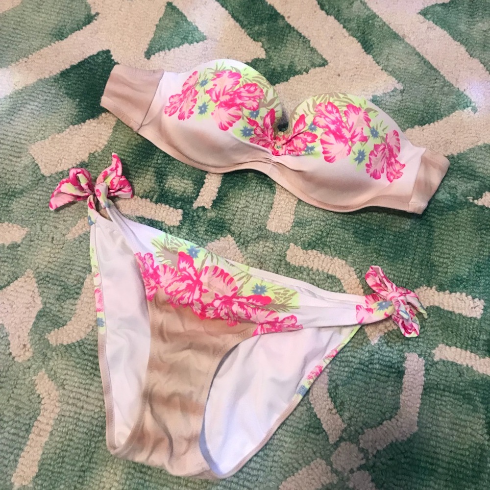 Flirty Victoria Secret Strapless Bikini Set, Small